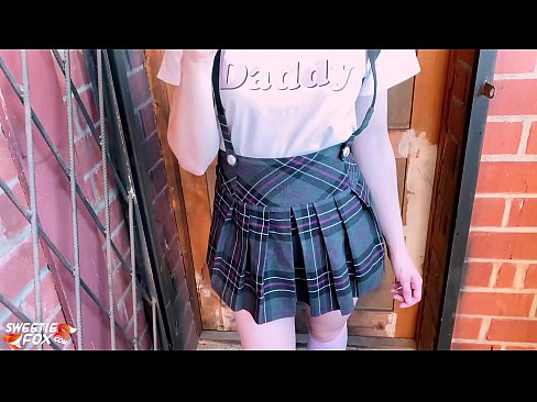 ❤️ Schoolgirl chuqur uning Dick so'radi va sinflar o'rniga fucks. Super pornoda bizda ☑