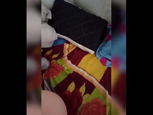 ❤️ Mening xonadoshim uyda yolg'iz qoladi, chunki eri ta'tilga ketadi va men uni sikish va eshagini sut bilan to'ldirish imkoniyatidan foydalanaman Super pornoda bizda ☑