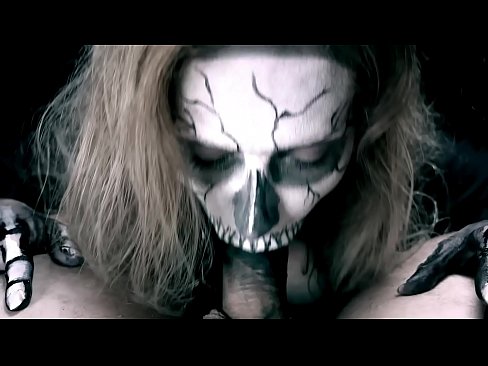 ❤️ Demon qiz qora og'zi bilan xo'roz so'rish va yutish cuma. Super pornoda bizda ☑